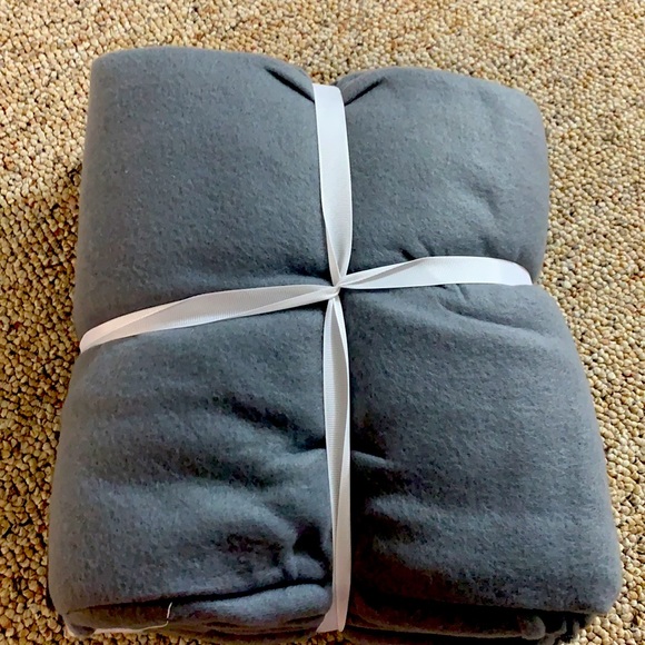 DIY Blanket - Picture 3 of 3